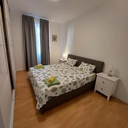 Fragolina Apartment